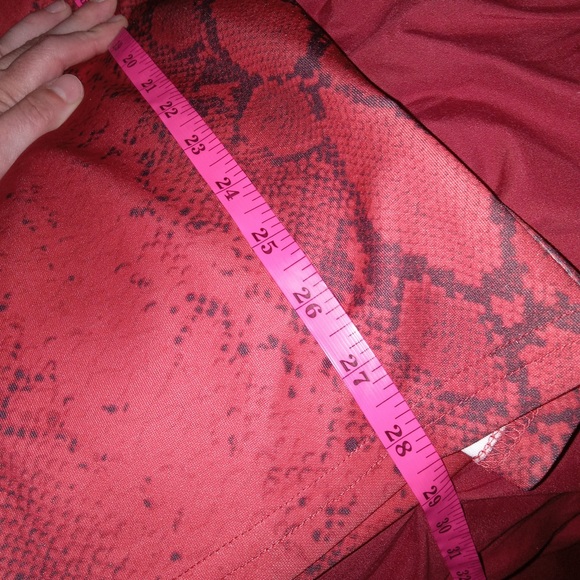 Fashion Nova Sassy Serpertine Snake Mini Dress Bergundy Size XL - Picture 12 of 14